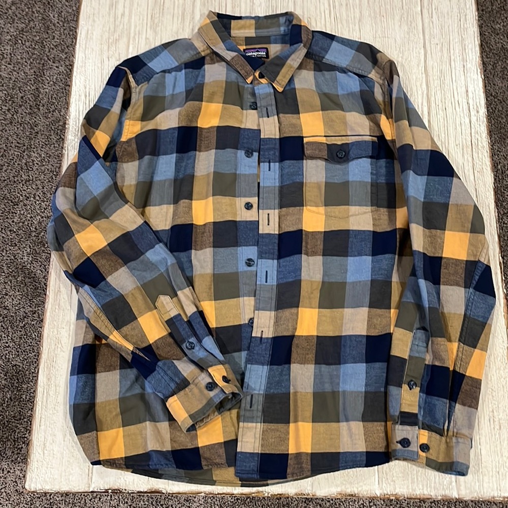 Patagonia mens Fjord midweight flannel shirt